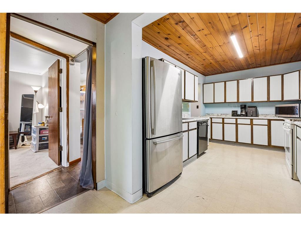 3610 Aldrich Avenue N Minneapolis MN 55412 7061900 image17