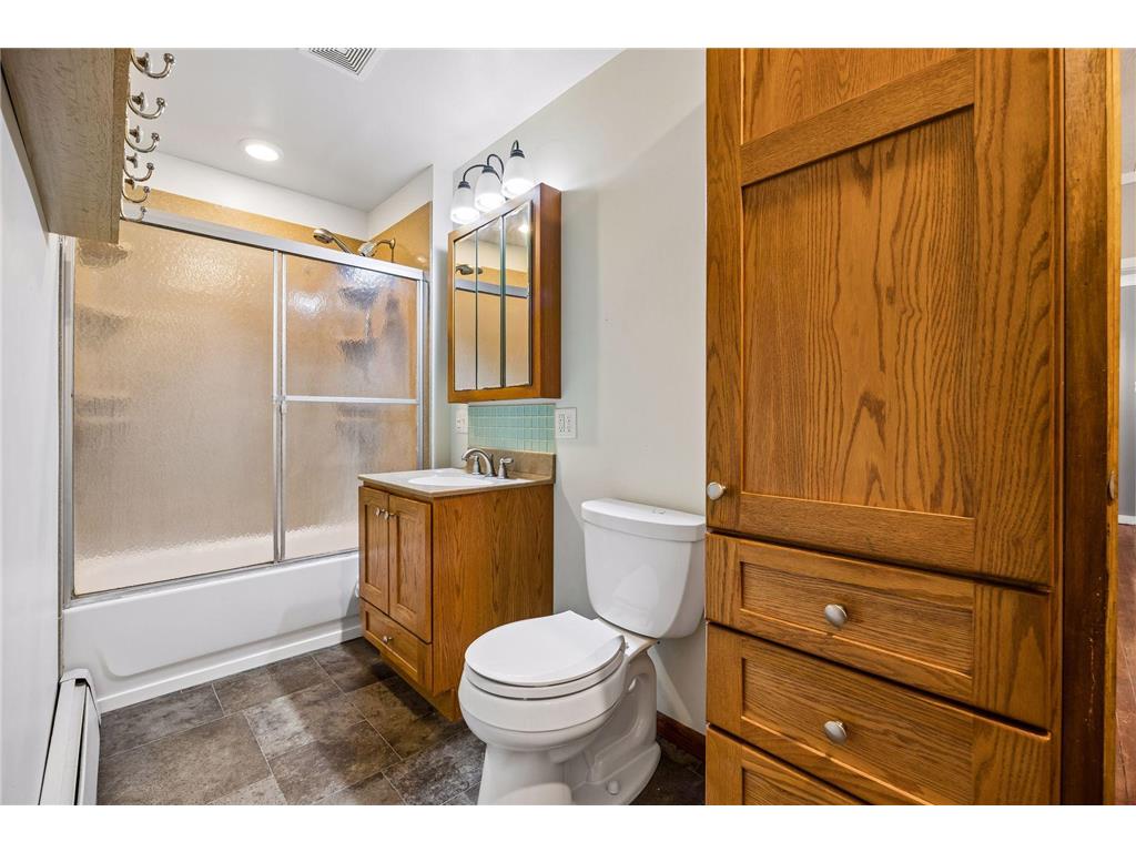 3610 Aldrich Avenue N Minneapolis MN 55412 7061900 image20