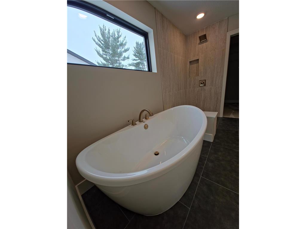 3611 Edgerton Street Vadnais Heights MN 55127 6824671 image16