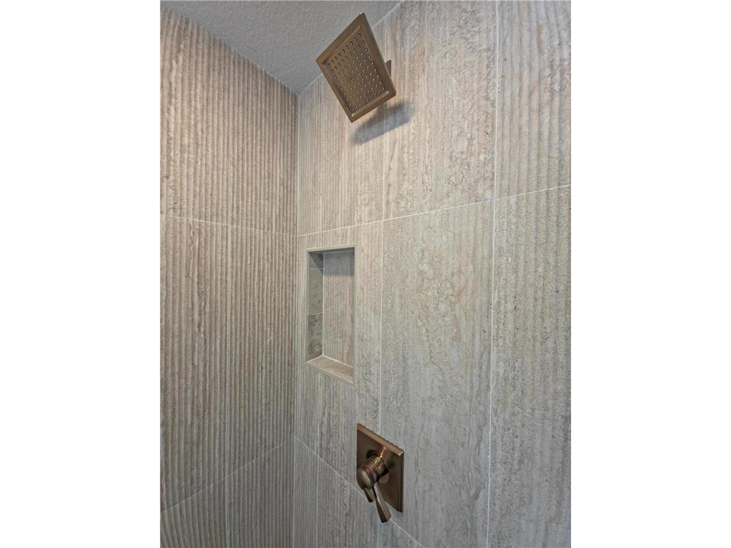 3611 Edgerton Street Vadnais Heights MN 55127 6824671 image17