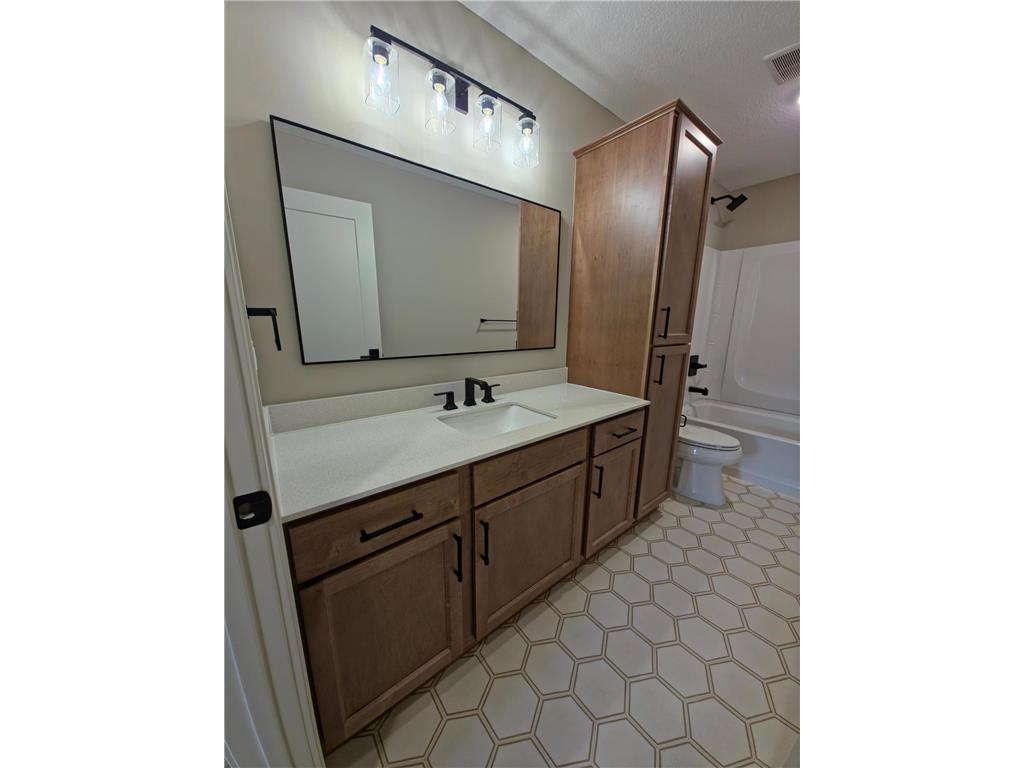 3611 Edgerton Street Vadnais Heights MN 55127 6824671 image22