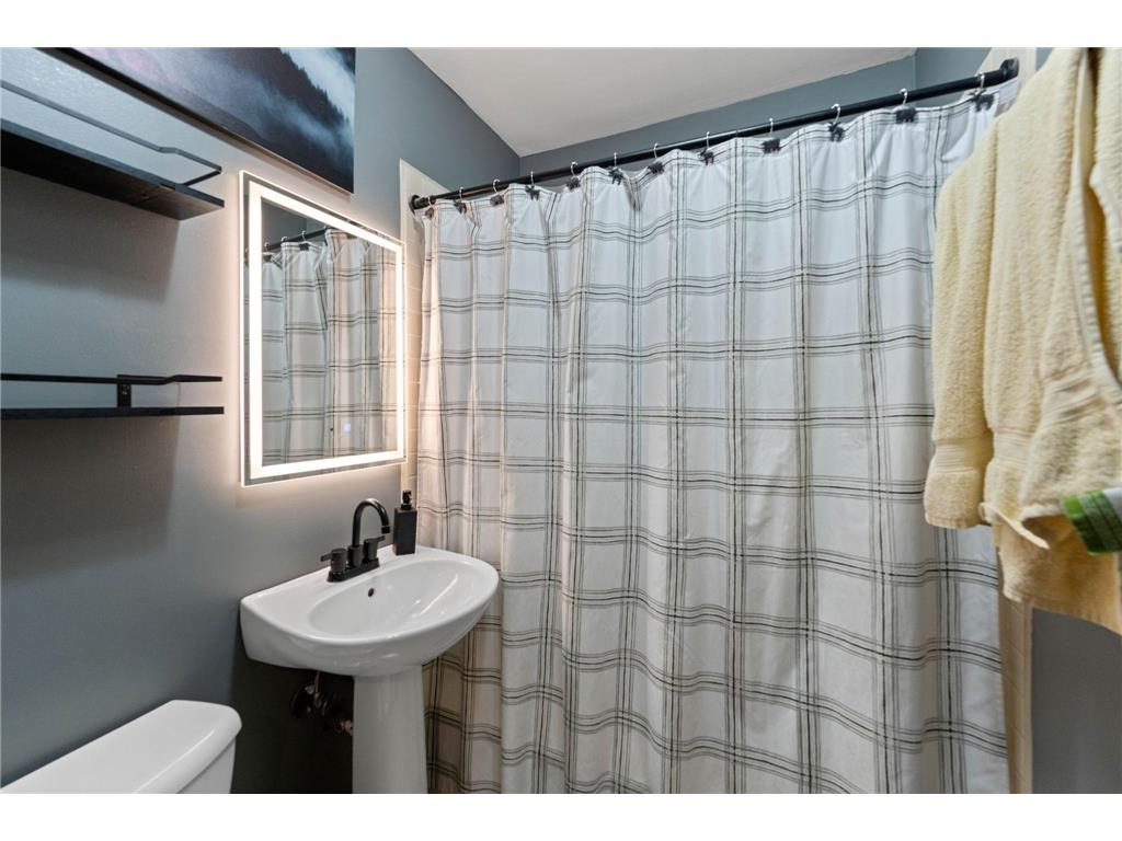 3611 Lee Avenue N Robbinsdale MN 55422 7090258 image9