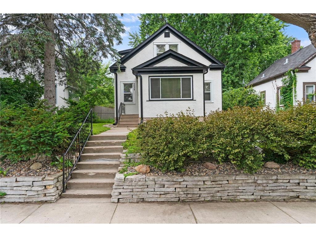 3611 Upton Avenue N Minneapolis MN 55412 6560475 image1