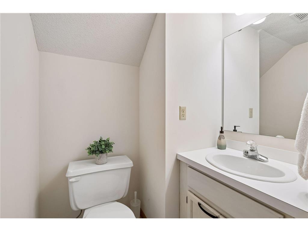 3612 Saint Francis Way #C Eagan MN 55123 7085006 image18
