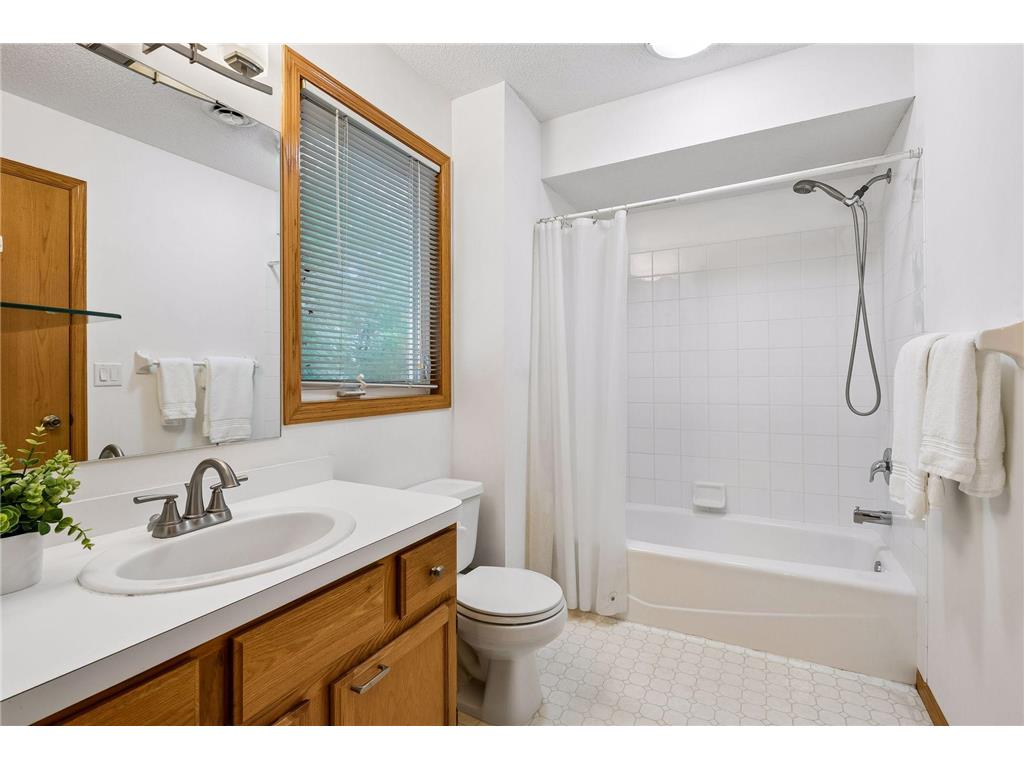 3612 Saint Francis Way #C Eagan MN 55123 7085006 image24