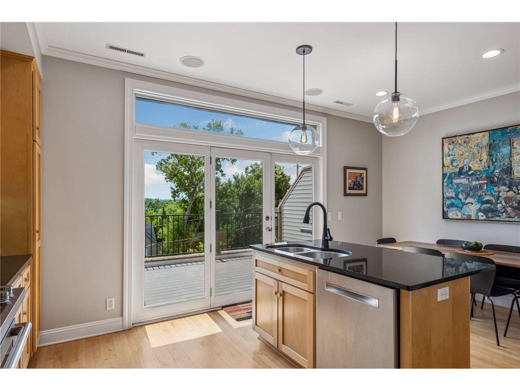 362 Ramsey Street Saint Paul MN 55102 7091299 image11