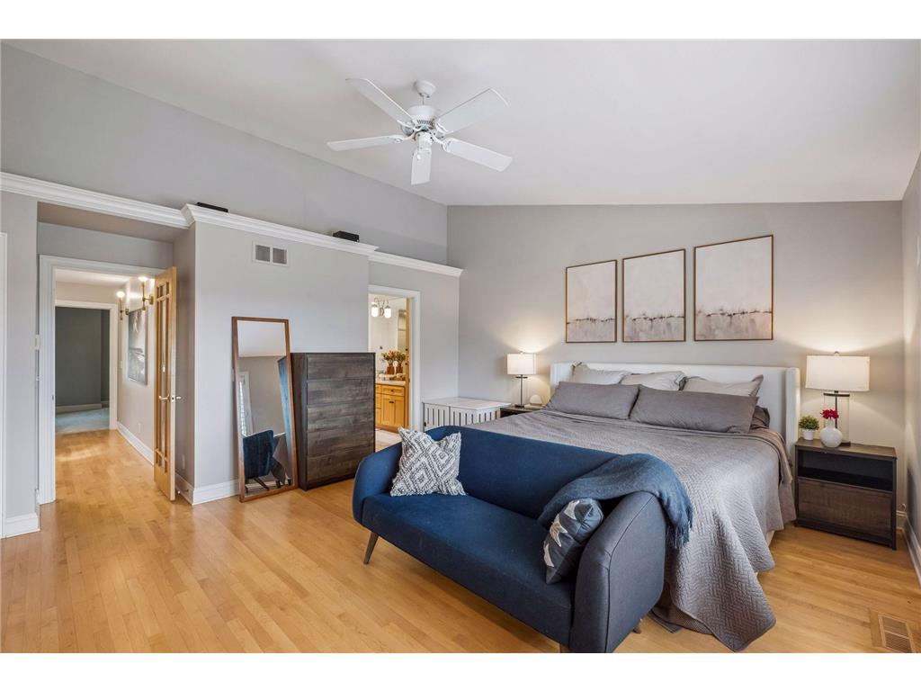 362 Ramsey Street Saint Paul MN 55102 7091299 image20