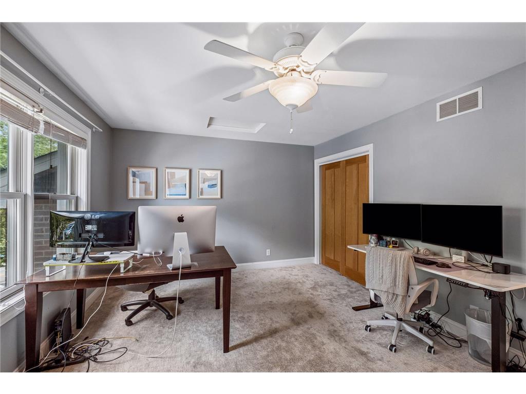 362 Ramsey Street Saint Paul MN 55102 7091299 image28