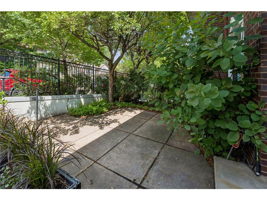 362 Ramsey Street Saint Paul MN 55102 7091299 image37