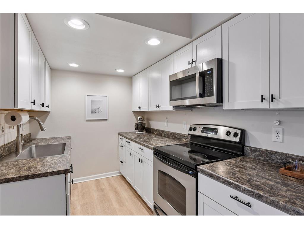 3620 Independence Avenue S #60 Saint Louis Park MN 55426 7049579 image12