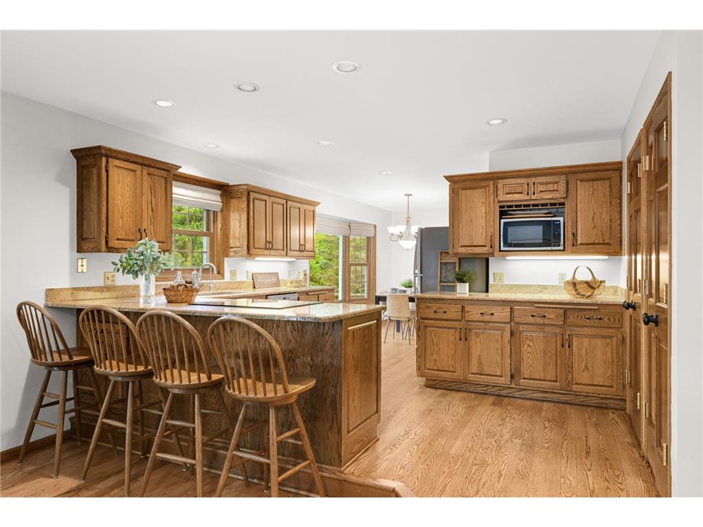 3620 James Avenue Deephaven MN 55391 7008452 image11