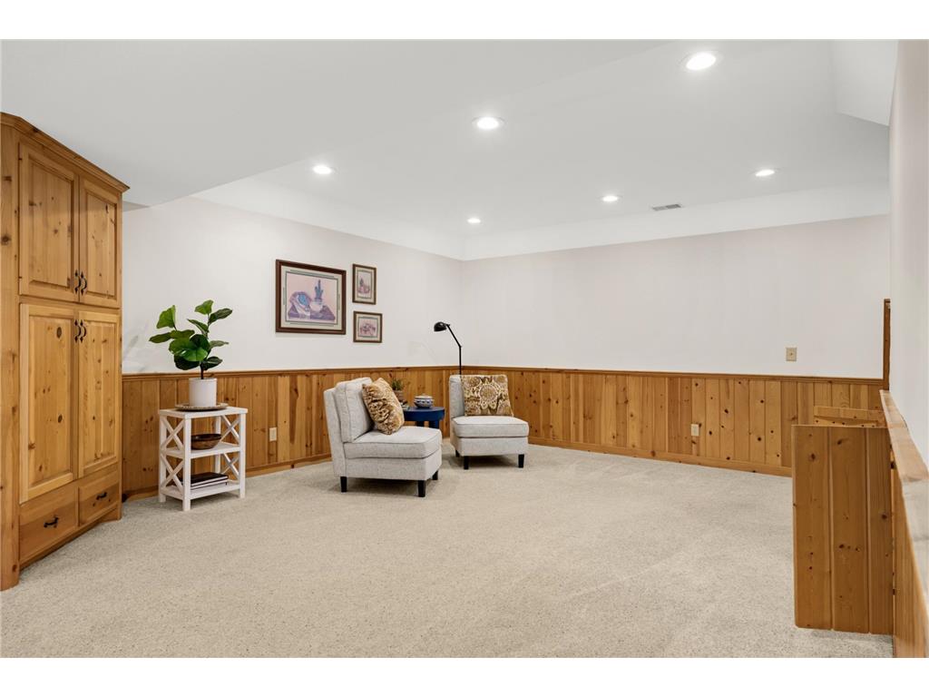 3620 James Avenue Deephaven MN 55391 7008452 image28