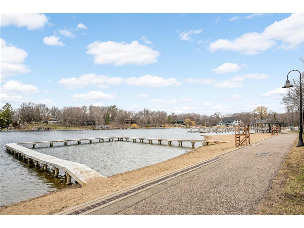 3620 James Avenue Deephaven MN 55391 7008452 image44