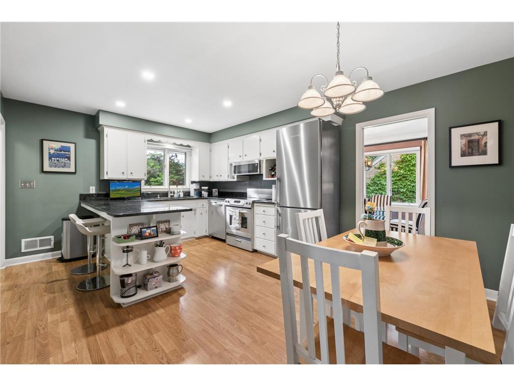 3621 Glenhurst Avenue Saint Louis Park MN 55416 7089737 image3