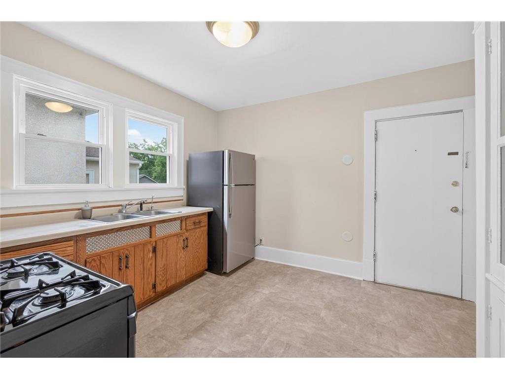 3622 Dupont Avenue N Minneapolis MN 55412 7044171 image11