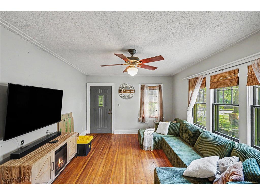 3623 Russell Avenue N Minneapolis MN 55412 7062940 image3
