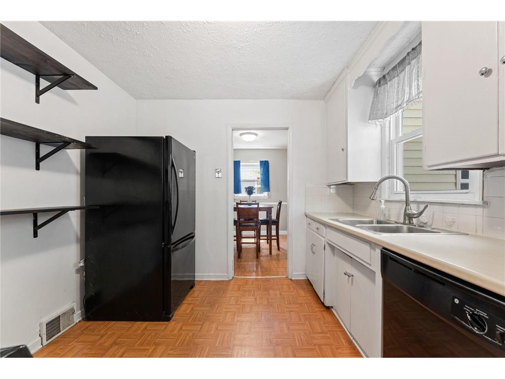 3629 Major Avenue N Robbinsdale MN 55422 7071804 image9