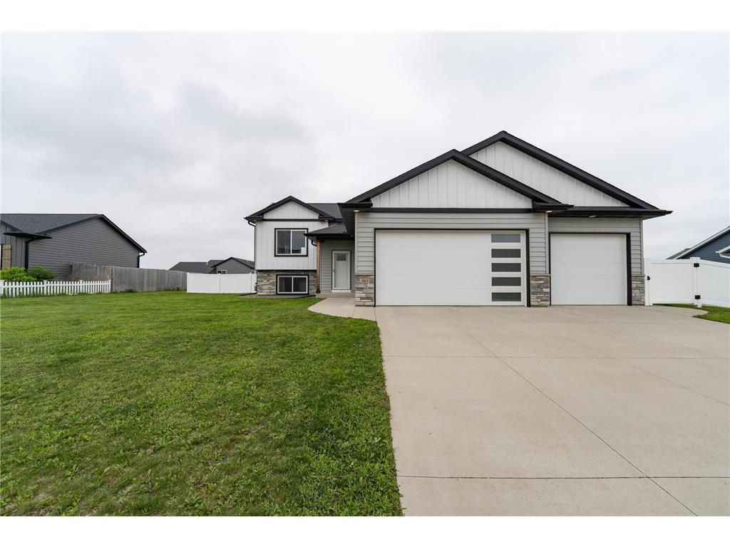 363 6th Street SE Dover MN 55929 6739760 image1