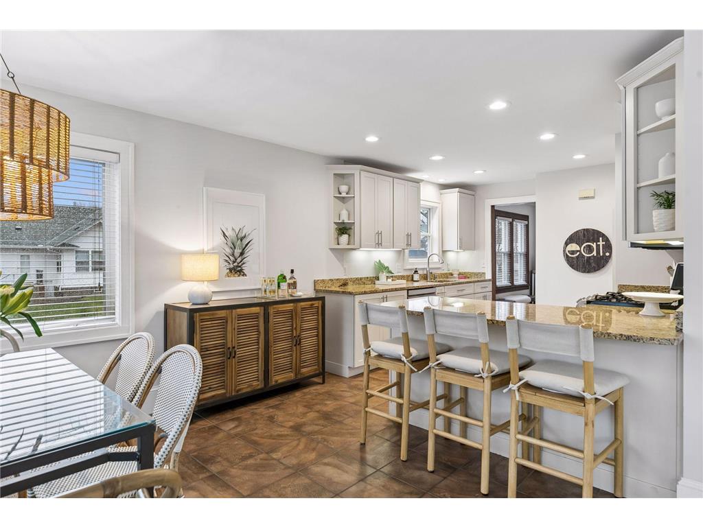 363 Macalester Street Saint Paul MN 55105 7049885 image12