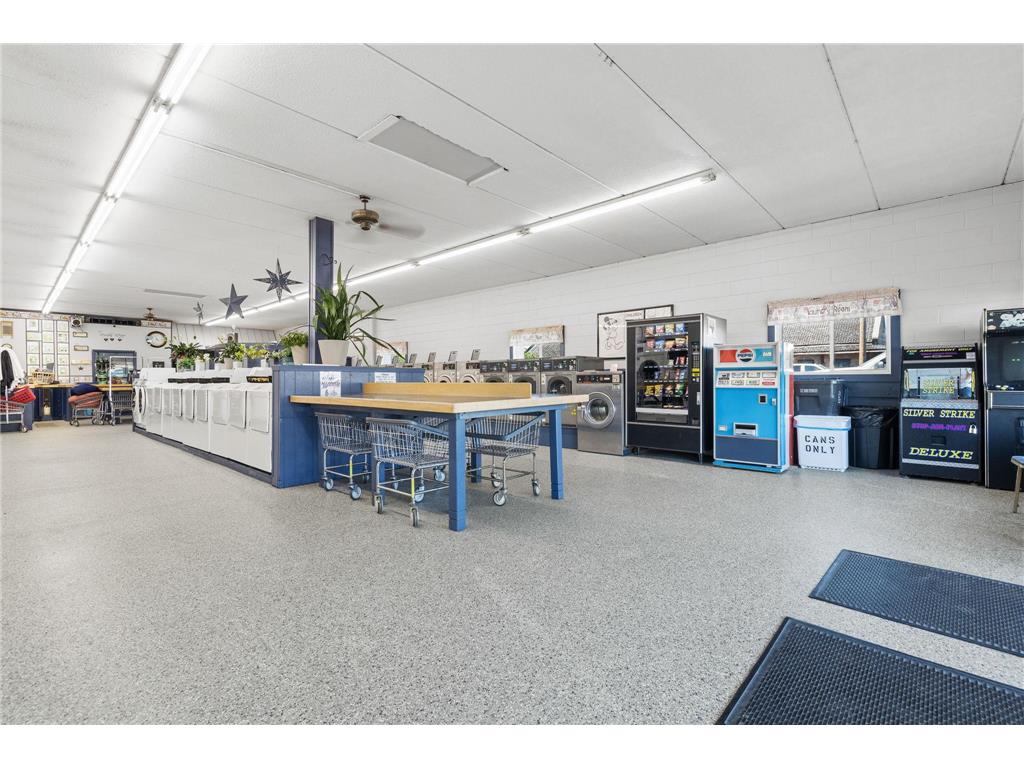363 N Knowles Avenue New Richmond WI 54017 7064776 image2