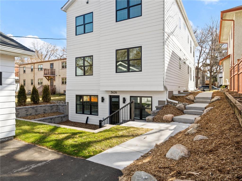 3630 Colfax Avenue S Minneapolis MN 55409 7047372 image28
