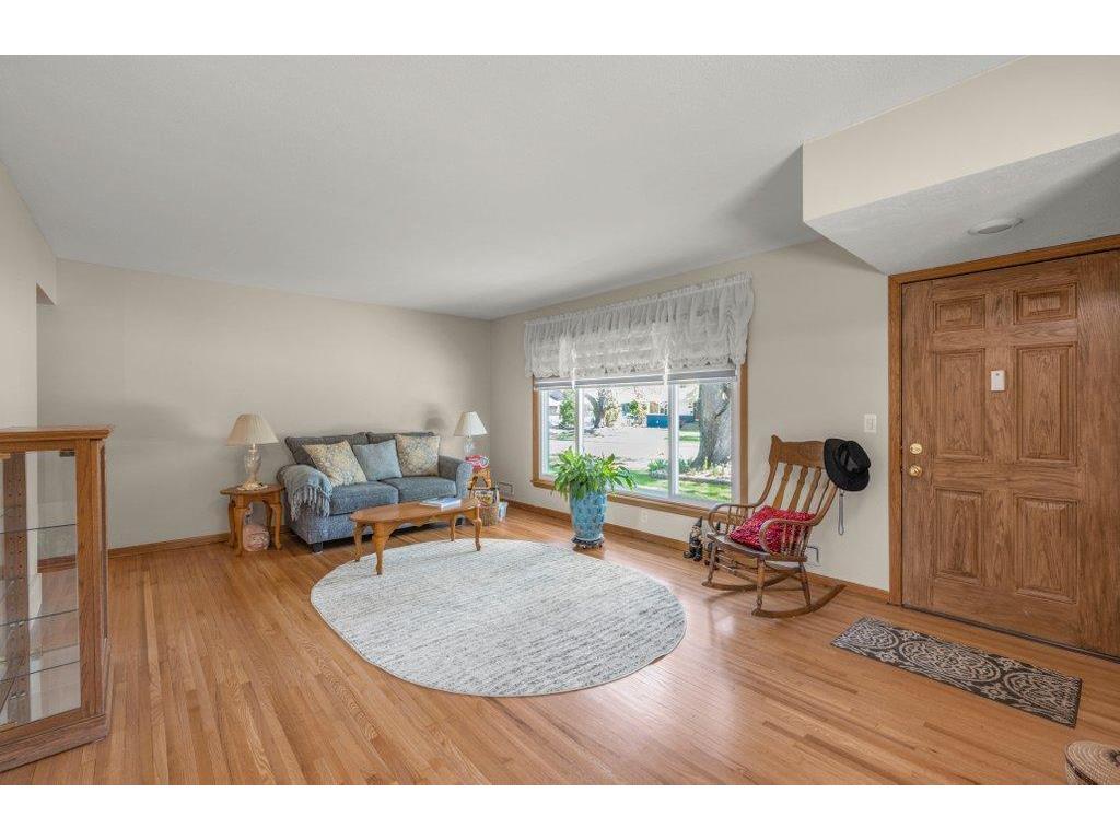 3632 Roosevelt Street NE Saint Anthony MN 55418 7070884 image3