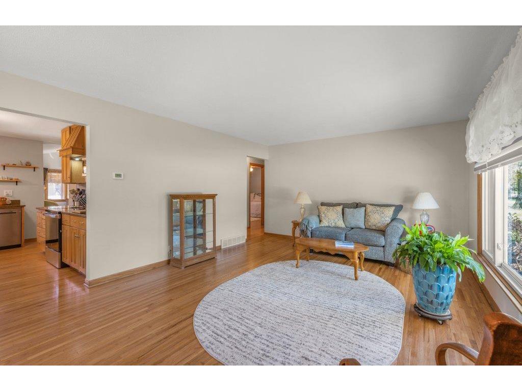 3632 Roosevelt Street NE Saint Anthony MN 55418 7070884 image4