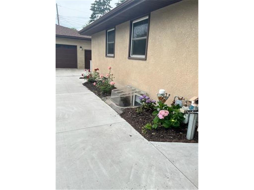 3632 Roosevelt Street NE Saint Anthony MN 55418 7070884 image42