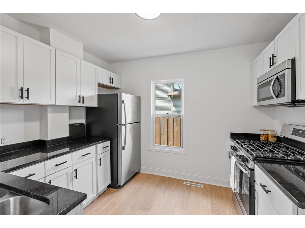 3633 38th Avenue S Minneapolis MN 55406 7057330 image36