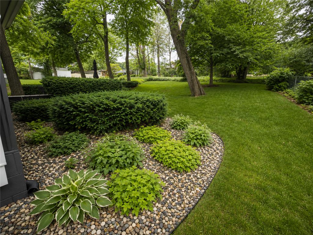 3633 Flag Avenue N New Hope MN 55427 7090879 image5