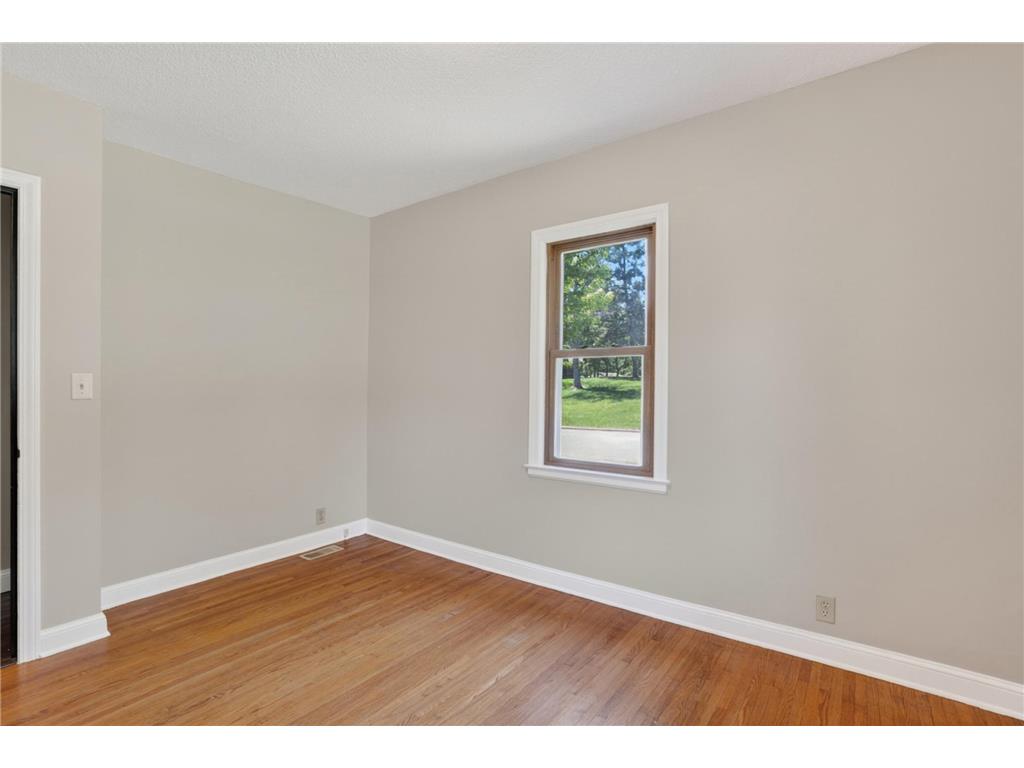 3633 Lowry Avenue N Robbinsdale MN 55422 7082011 image10