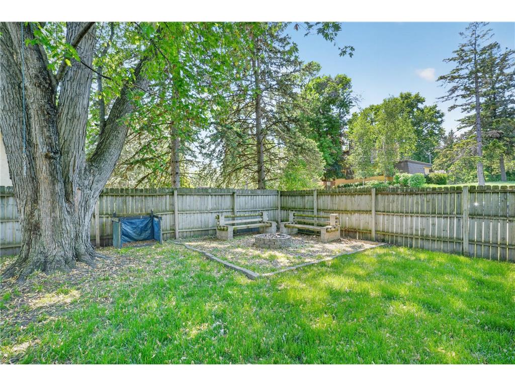 3633 Lowry Avenue N Robbinsdale MN 55422 7082011 image20
