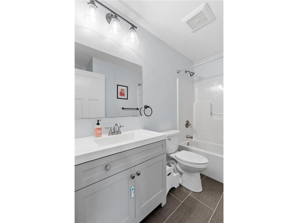 3637 Emerson Avenue N Minneapolis MN 55412 7072279 image31