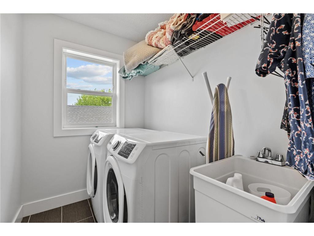 3637 Emerson Avenue N Minneapolis MN 55412 7072279 image32