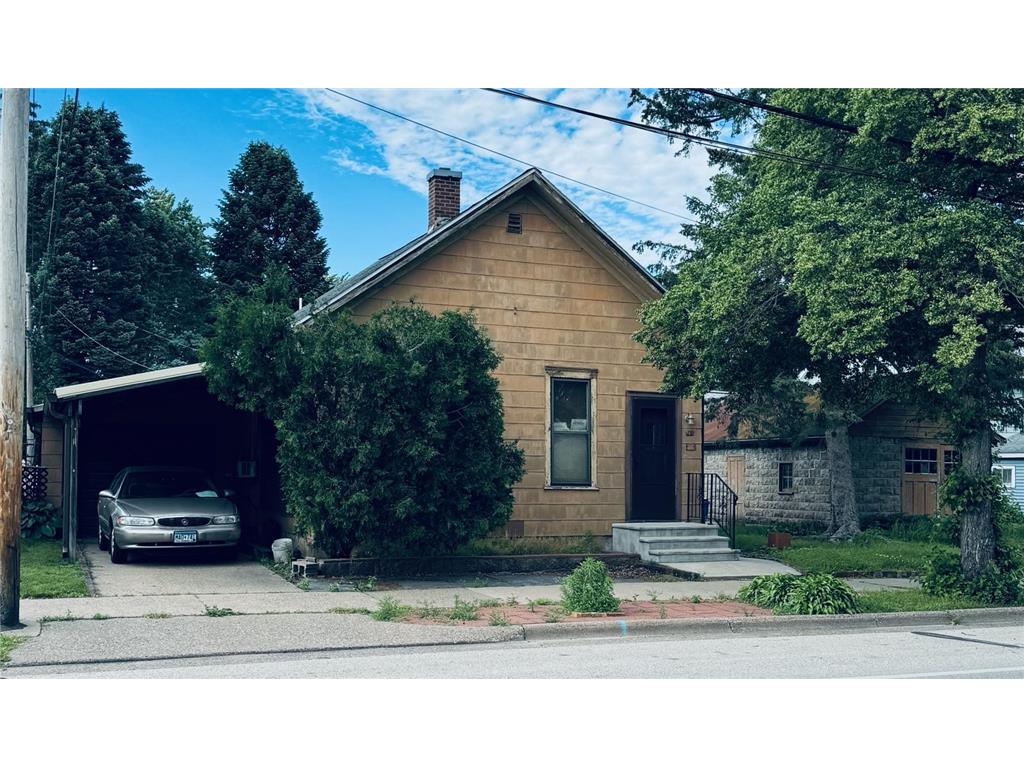 364 W Sarnia Street Winona MN 55987 6549725 image1