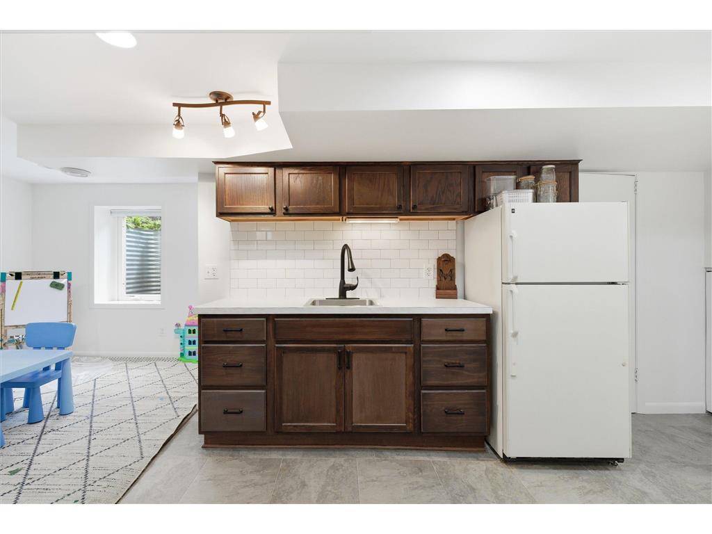3644 Hubbard Avenue N Robbinsdale MN 55422 7072873 image28