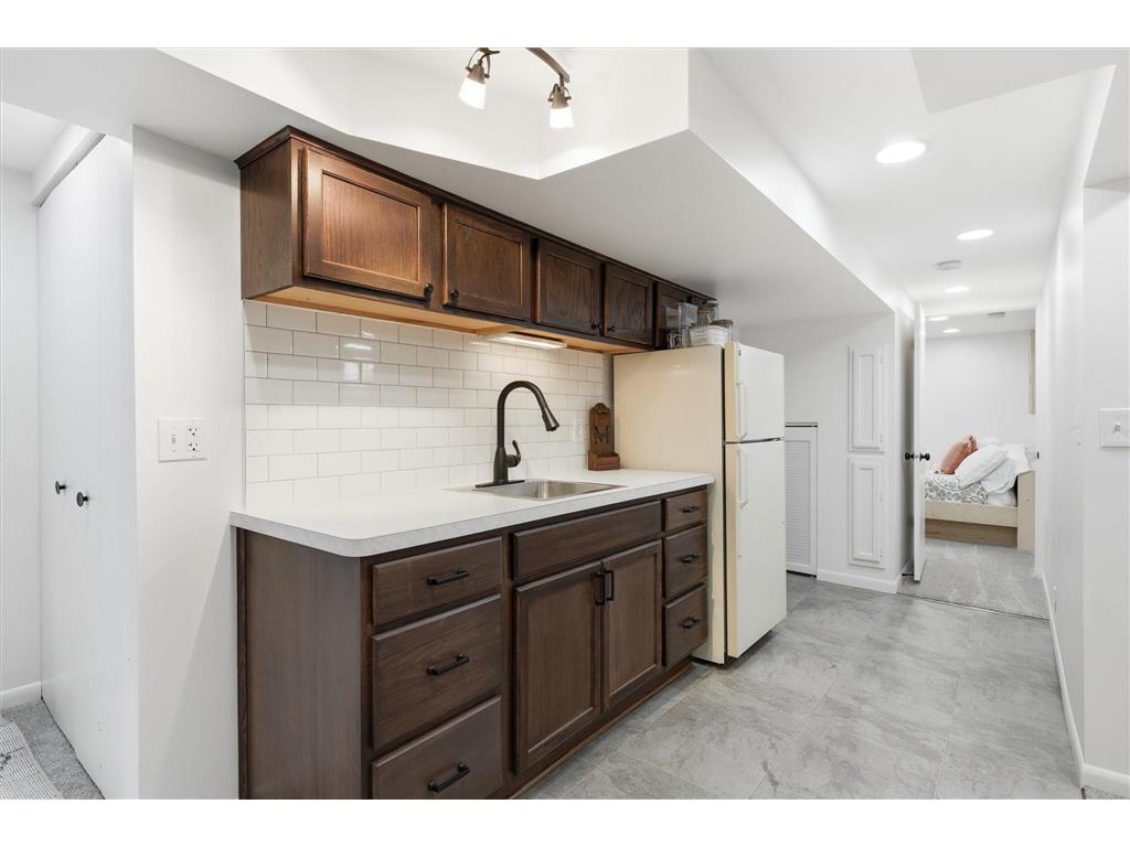 3644 Hubbard Avenue N Robbinsdale MN 55422 7072873 image29