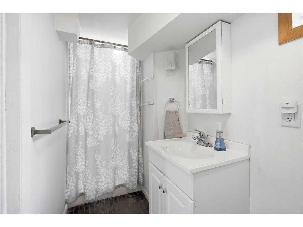 3644 Hubbard Avenue N Robbinsdale MN 55422 7072873 image36