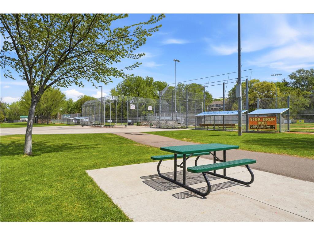 3644 Hubbard Avenue N Robbinsdale MN 55422 7072873 image52