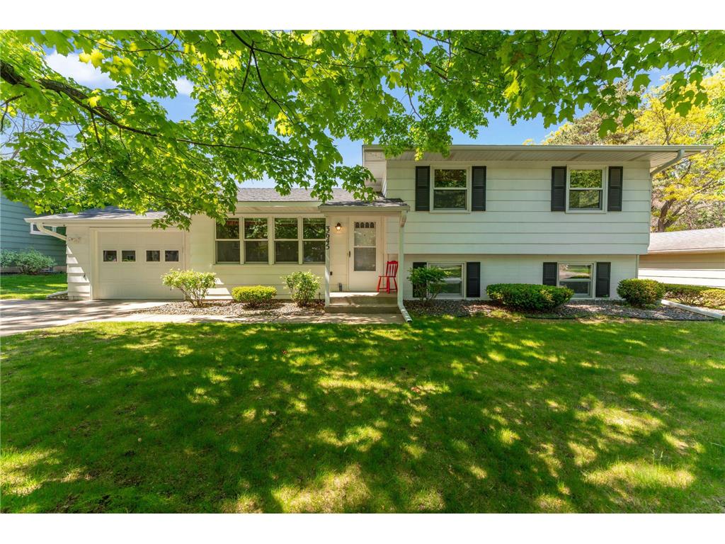3645 Rolling View Drive White Bear Lake MN 55110 7080549 image2