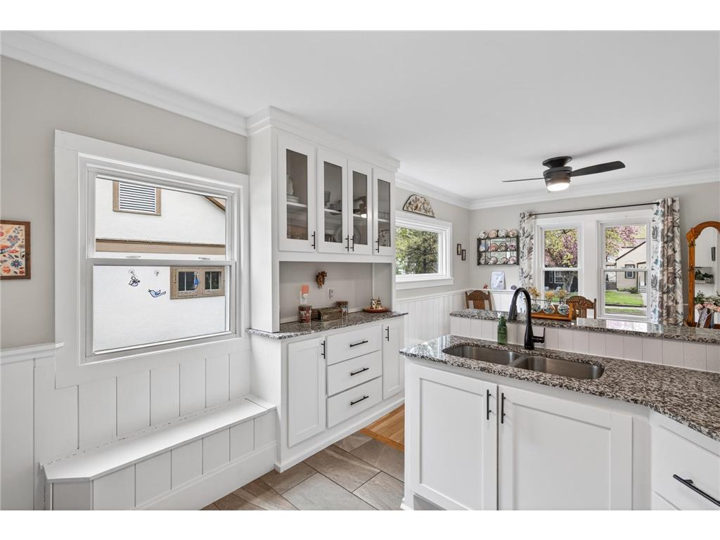 3647 Sheridan Avenue N Minneapolis MN 55412 7067967 image12