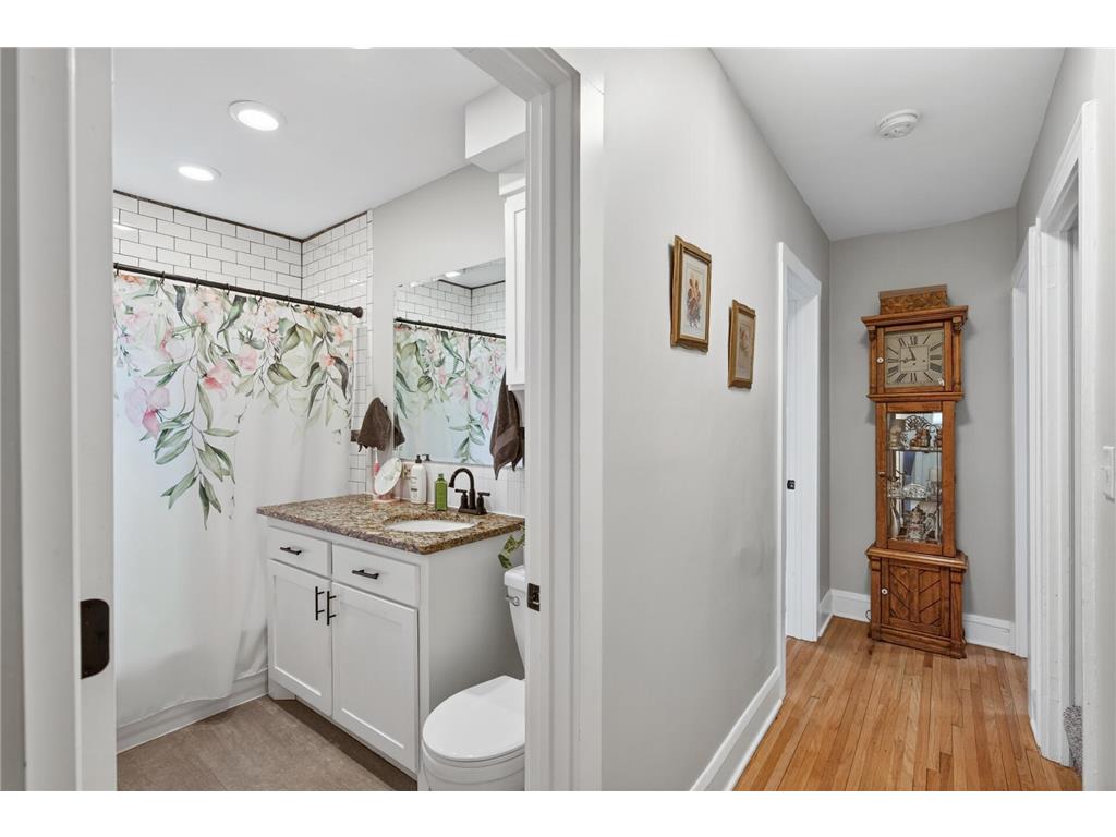 3647 Sheridan Avenue N Minneapolis MN 55412 7067967 image15