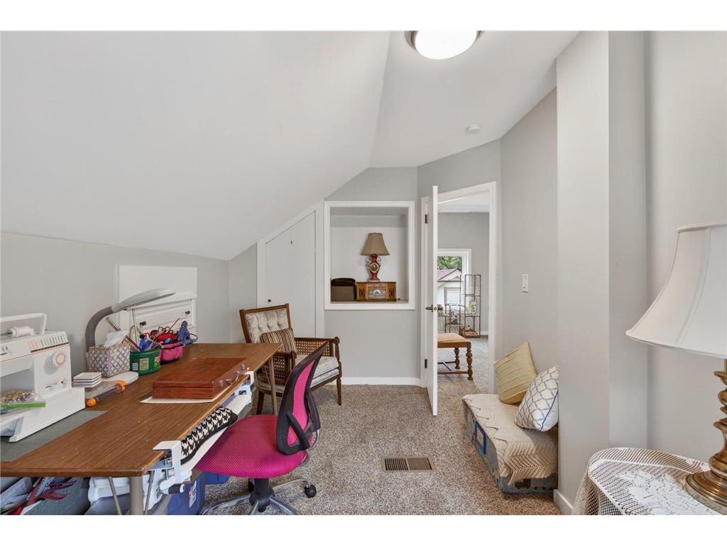 3647 Sheridan Avenue N Minneapolis MN 55412 7067967 image23