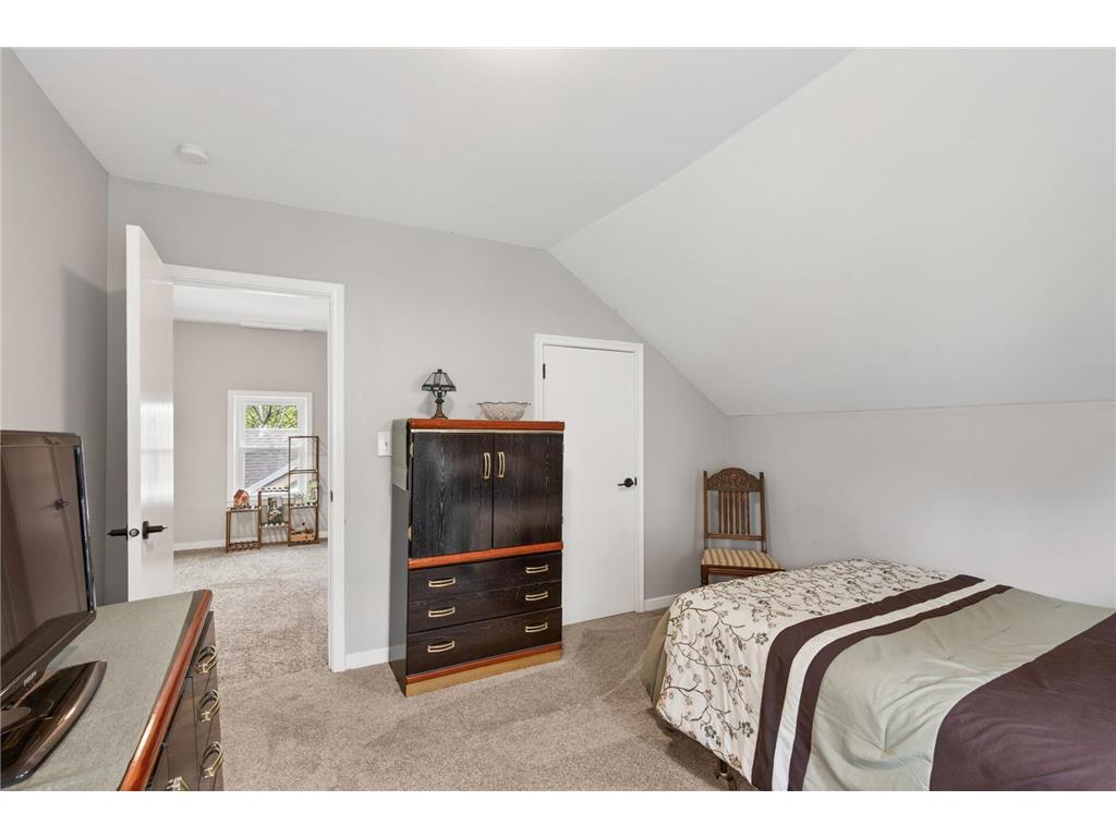 3647 Sheridan Avenue N Minneapolis MN 55412 7067967 image25