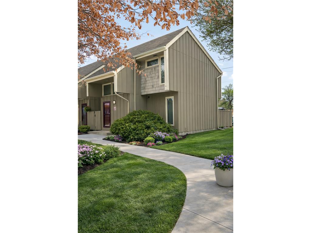 365 E 43rd Street Minneapolis MN 55409 7019632 image2