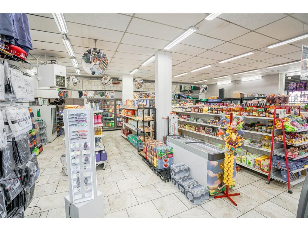 365 Earl Street Saint Paul MN 55106 6808041 image5