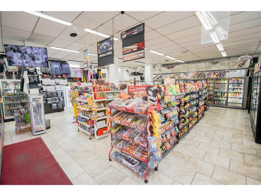 365 Earl Street Saint Paul MN 55106 6808041 image6