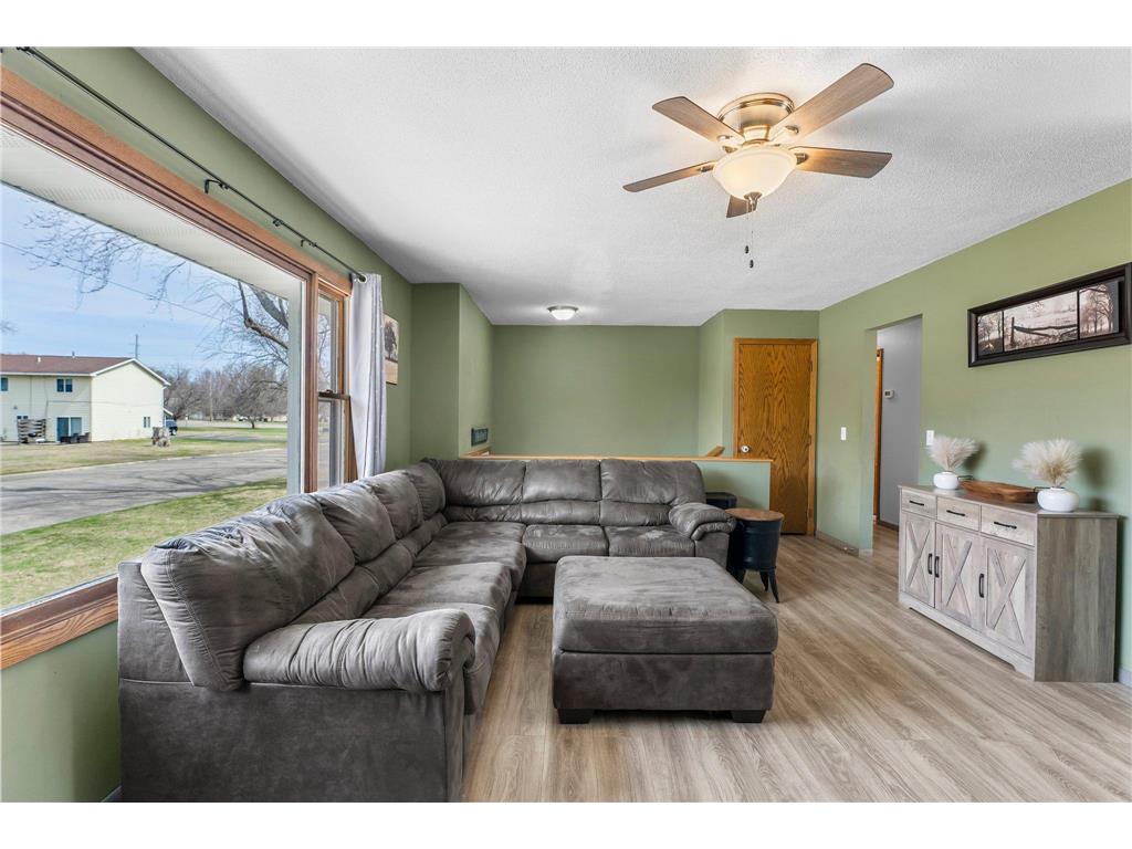 365 Spruce Street E Annandale MN 55302 6704205 image12