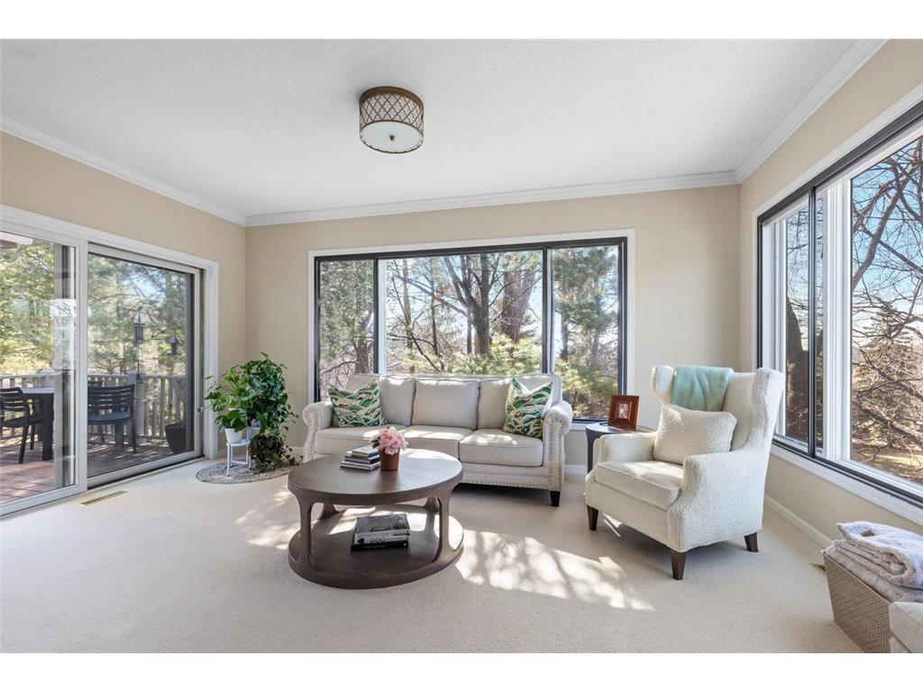 365 Waycliffe Drive S Wayzata MN 55391 - Gleason Lake 6686483 image1