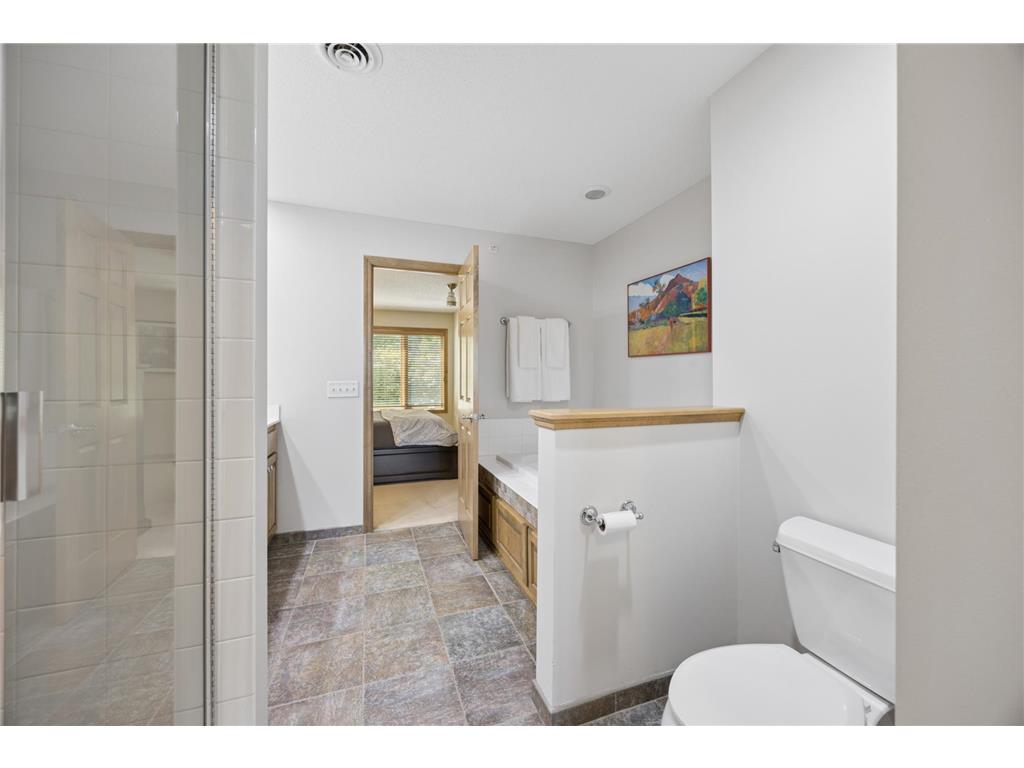 365 Willoughby Way W Minnetonka MN 55305 7081765 image22